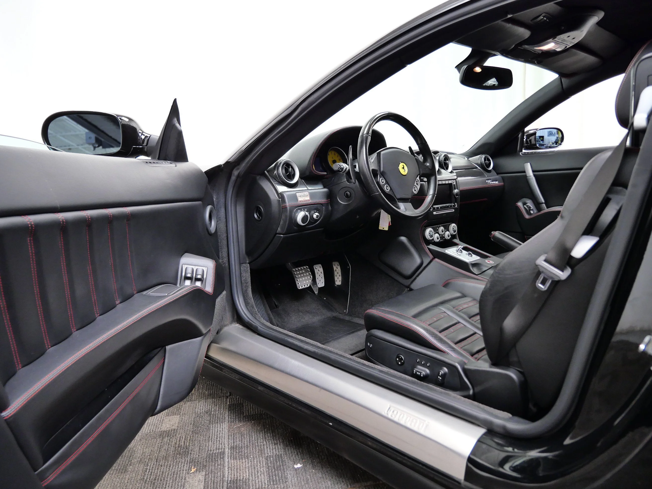 2008 Ferrari 612 Base - Photo 16