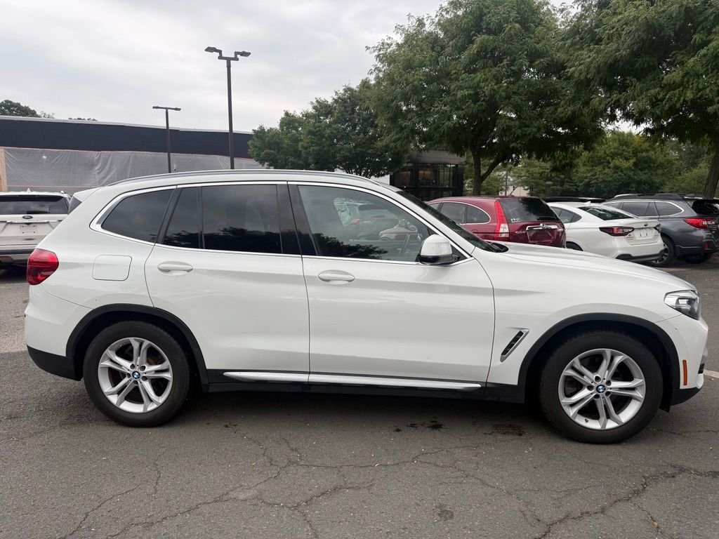 Used 2018 White BMW xDrive30i image 5