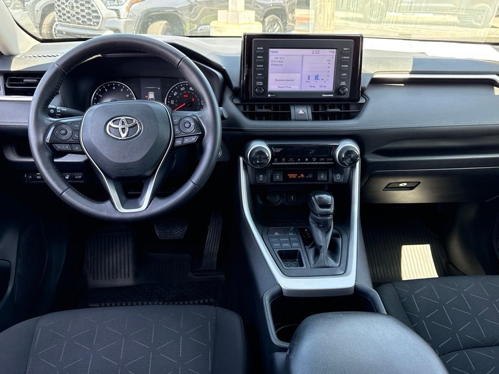 Certified Used 2022  Toyota XLE image 32