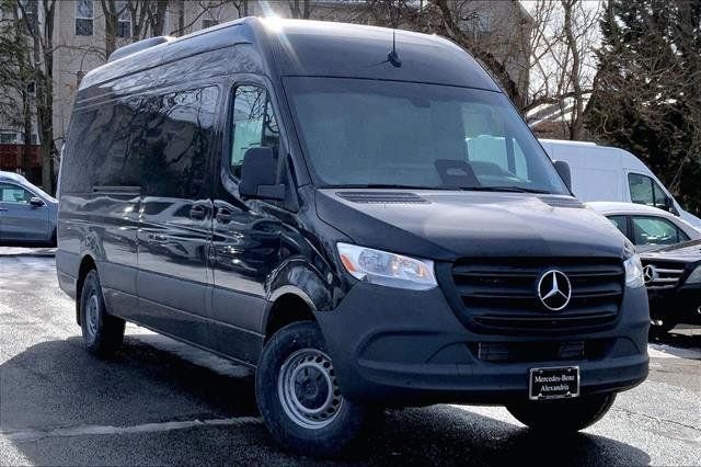 2026 Mercedes-Benz Sprinter 2500 170 WB HO High Roof's photo