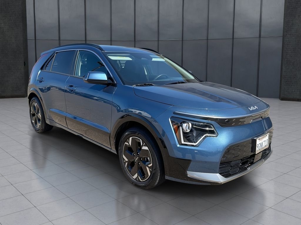 2023 Kia Niro Wind EV's photo