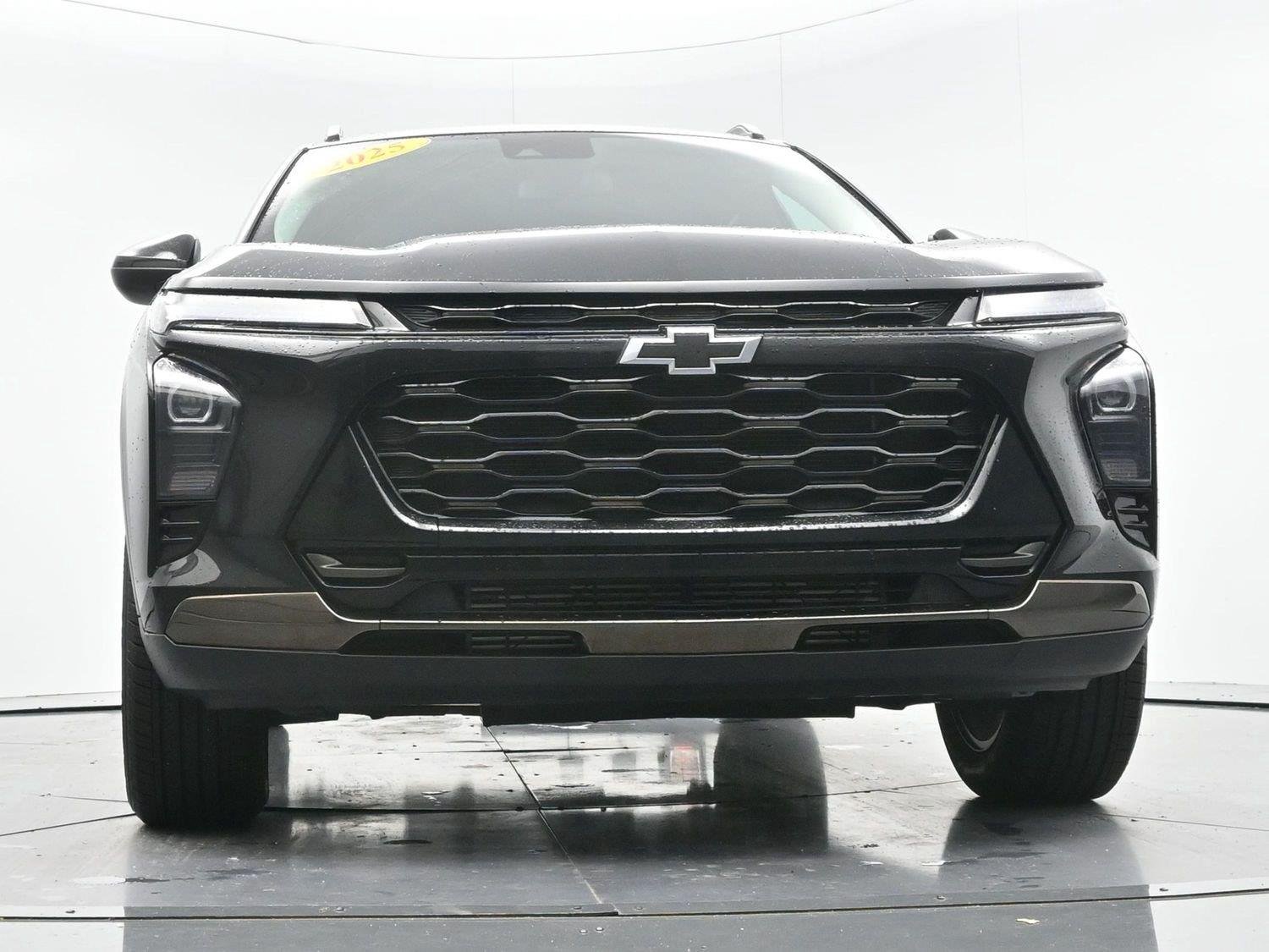 Used 2025 Mosaic Black Metallic Chevrolet ACTIV image 41