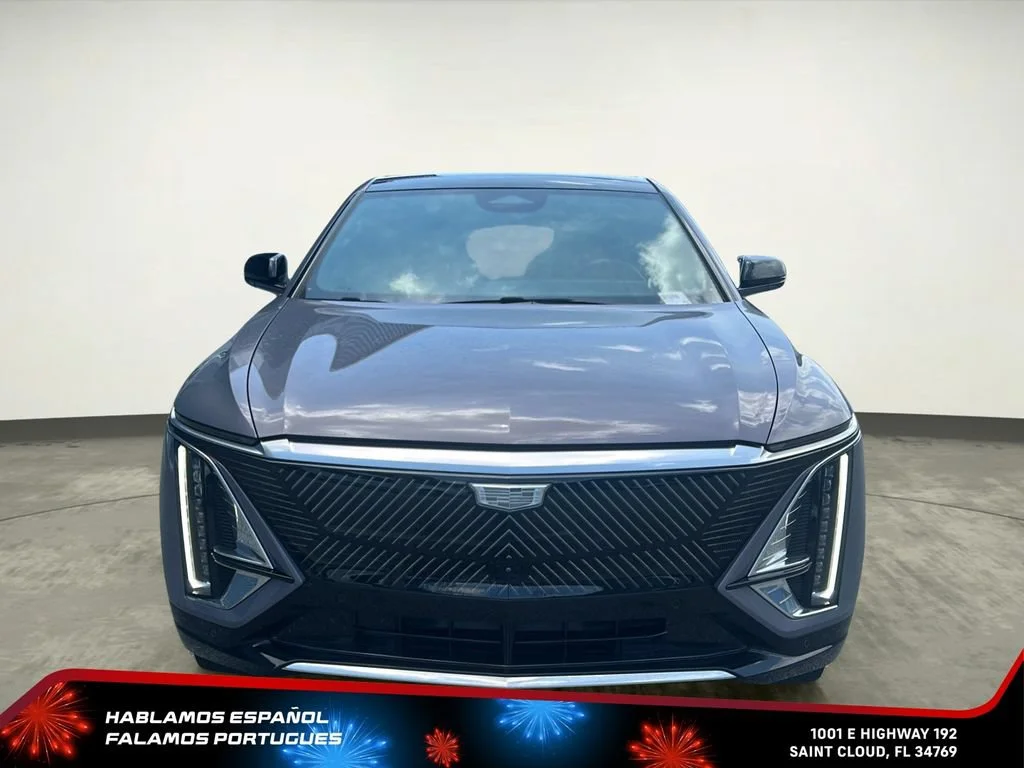 Used 2025 Celestial Metallic Cadillac Luxury 3 image 9