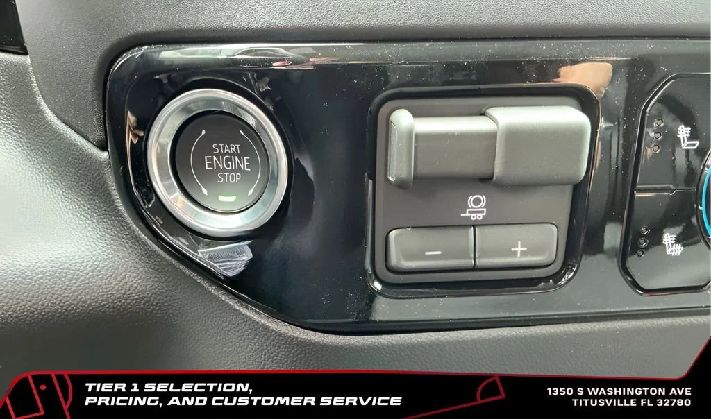 New 2026 Summit White GMC Elevation image 35
