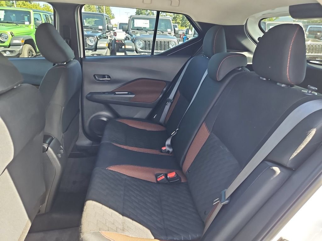 Used 2023 White Nissan SR image 23