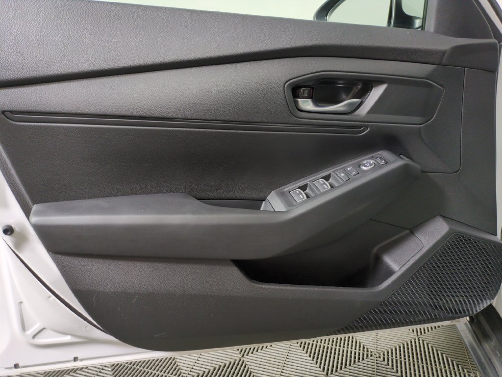 2025 Honda Accord LX - Photo 11