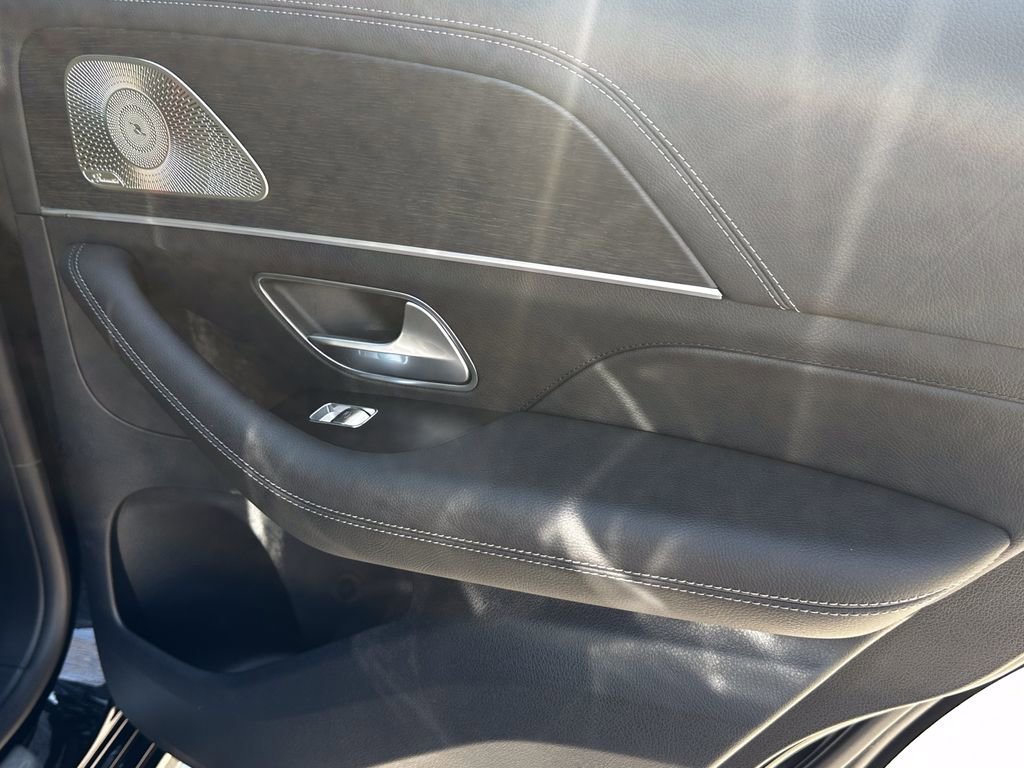 New 2026 Obsidian Black Metallic Mercedes-Benz GLE 450 image 19