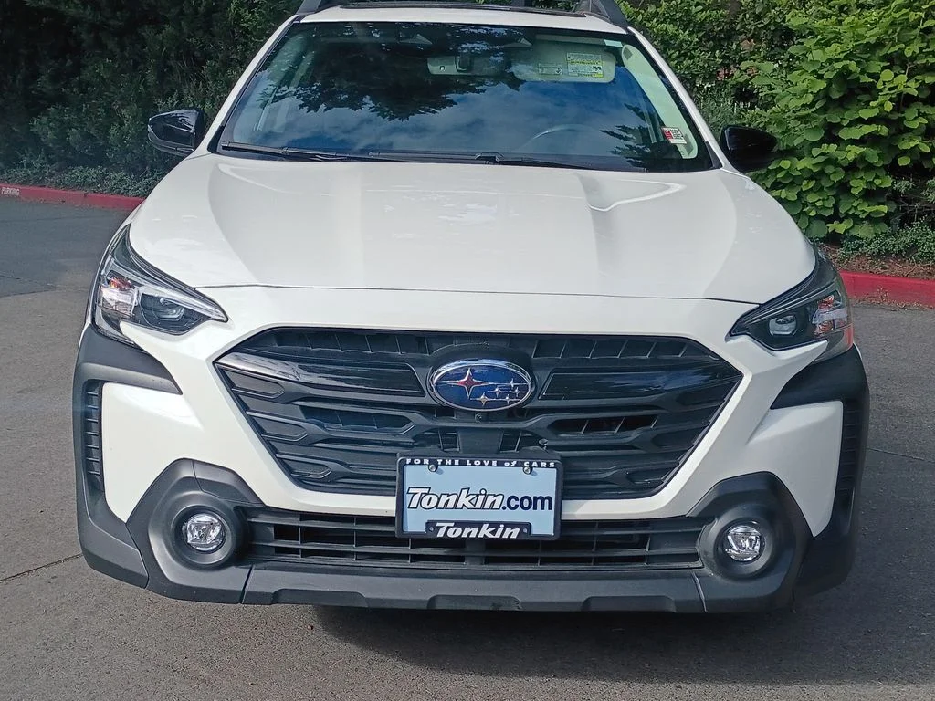 Used 2025 Crystal White Pearl Subaru Onyx Edition XT image 13