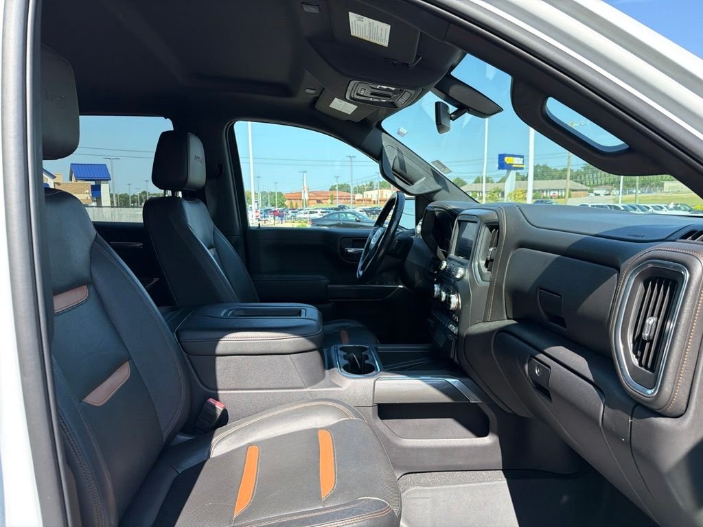 Used 2019 White GMC AT4 image 26