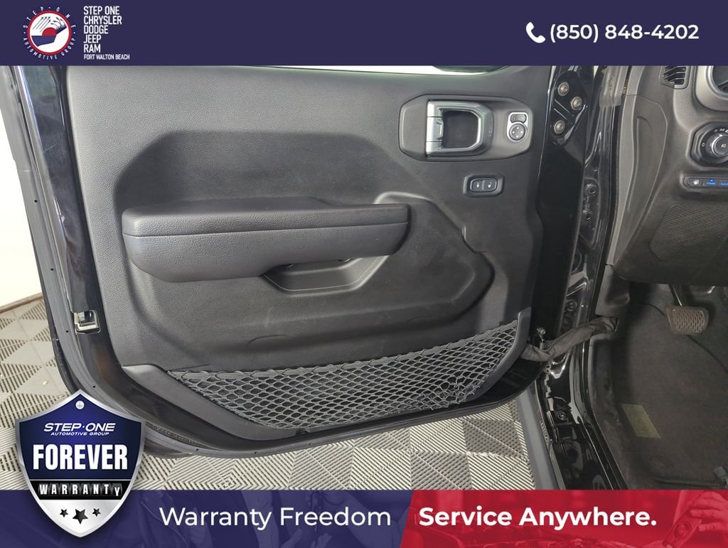 Used 2023 Black Jeep Rubicon 4xe image 17