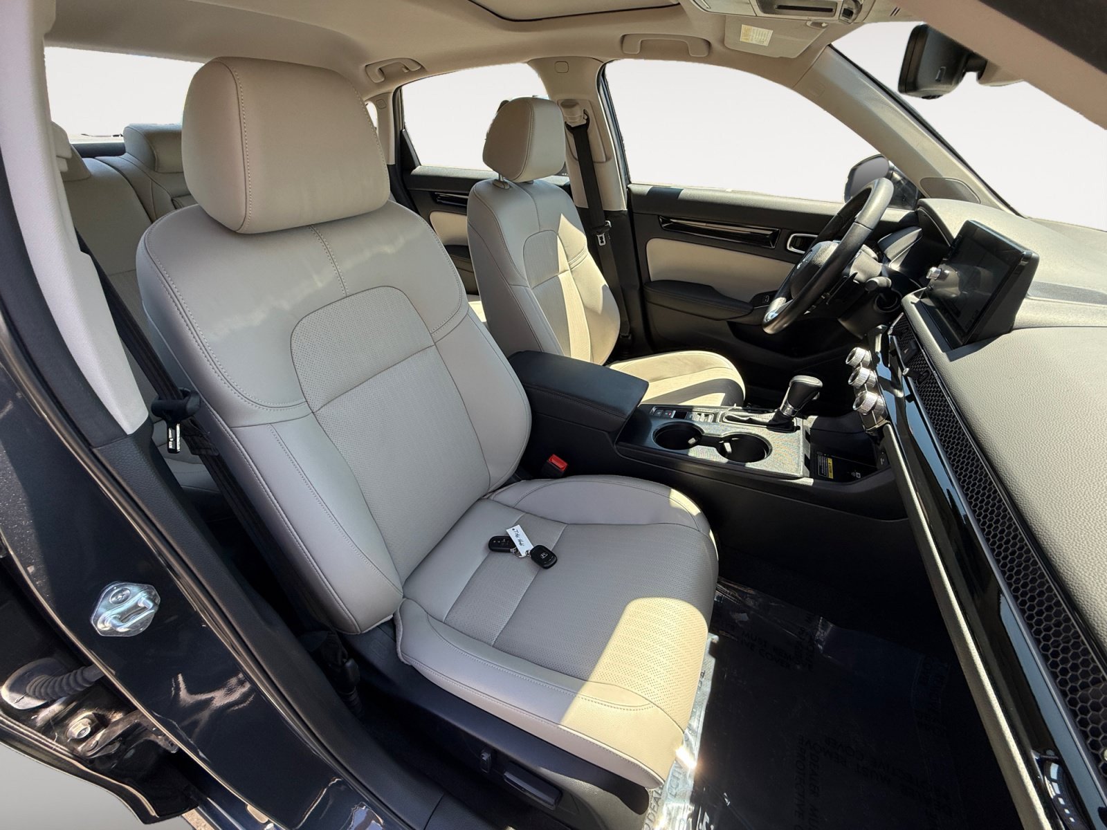 Used 2024 Crystal Black Pearl Honda Touring image 19