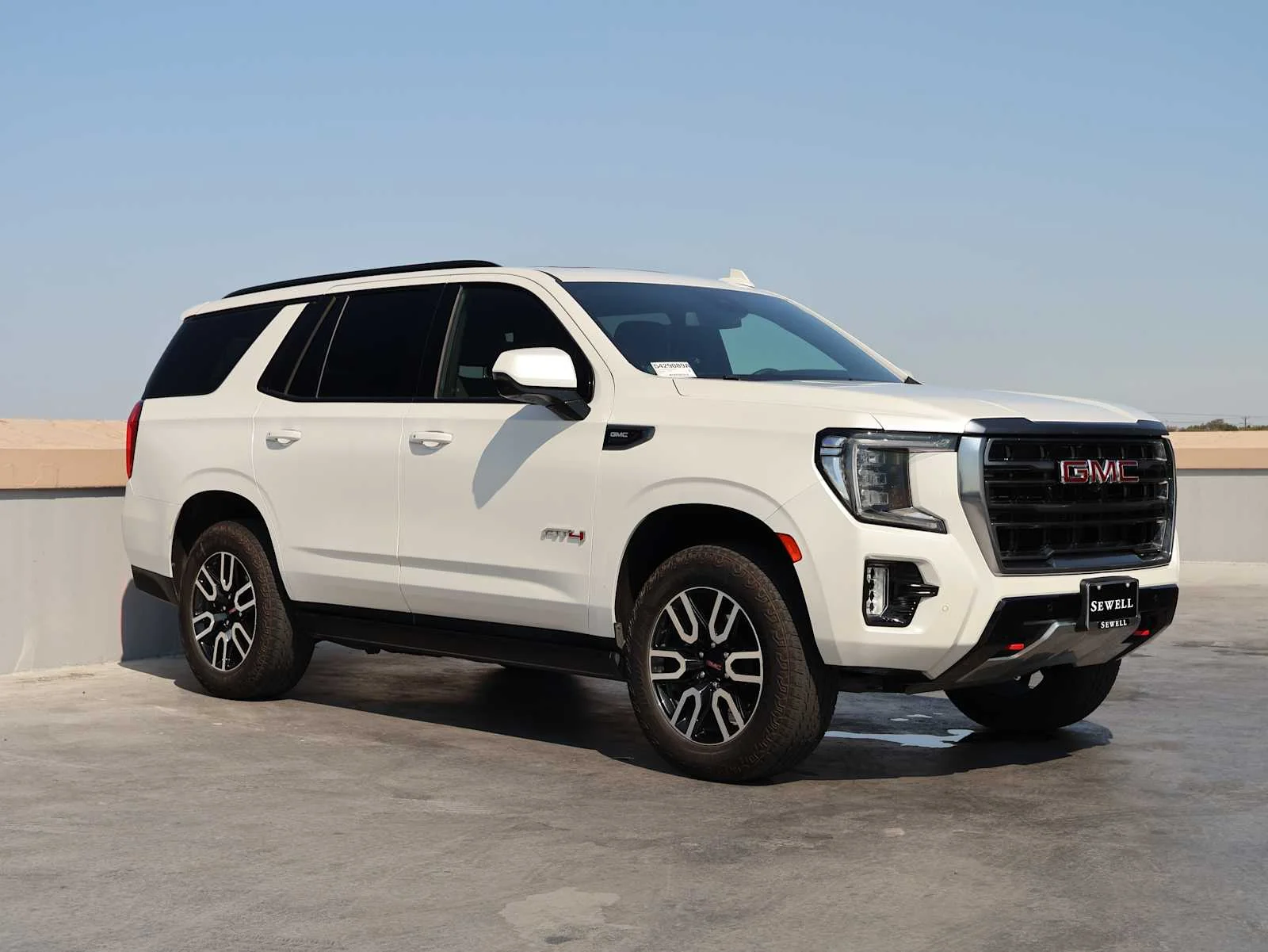 Used 2024 White Frost Tricoat GMC AT4 image 3
