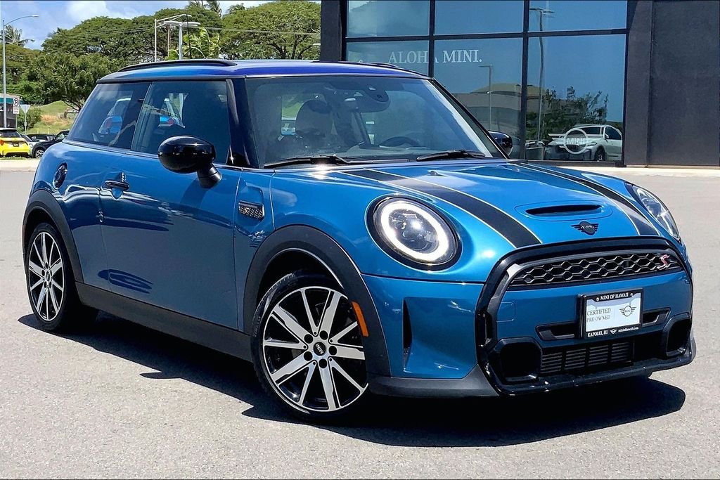 2023 MINI 3 Door S