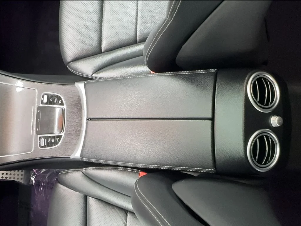 Used 2022 Black Mercedes-Benz GLC 300 image 35