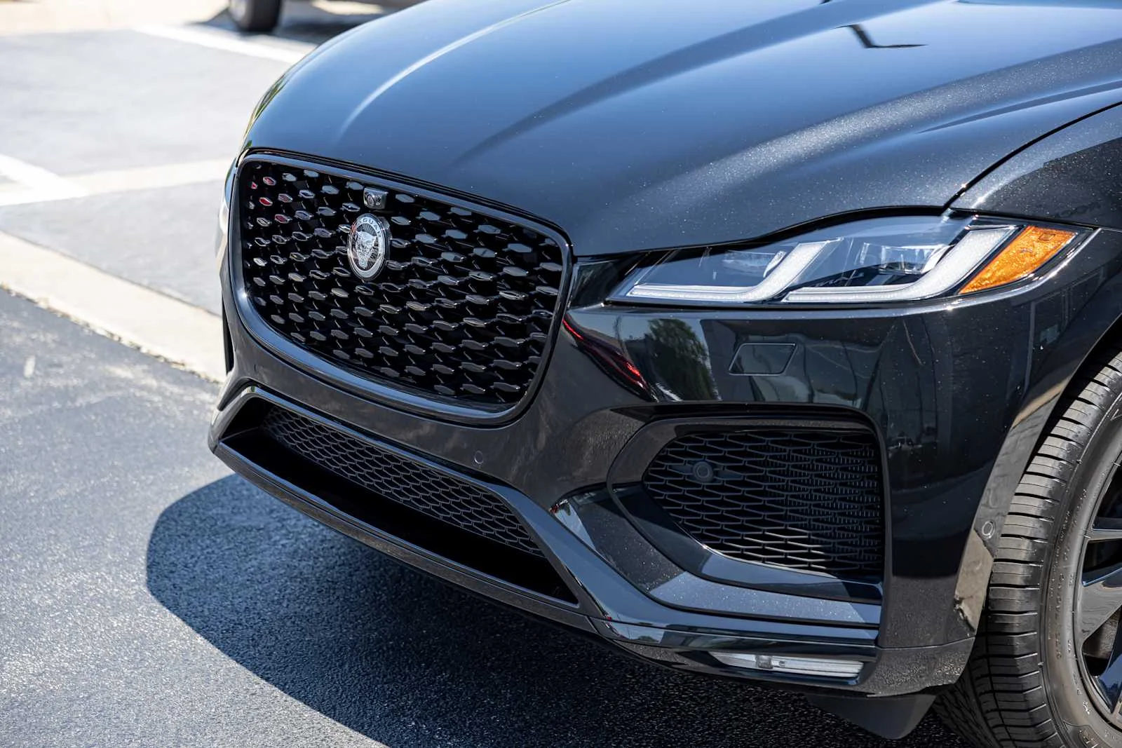 2026 Jaguar F-Pace R-Dynamic S - Photo 41