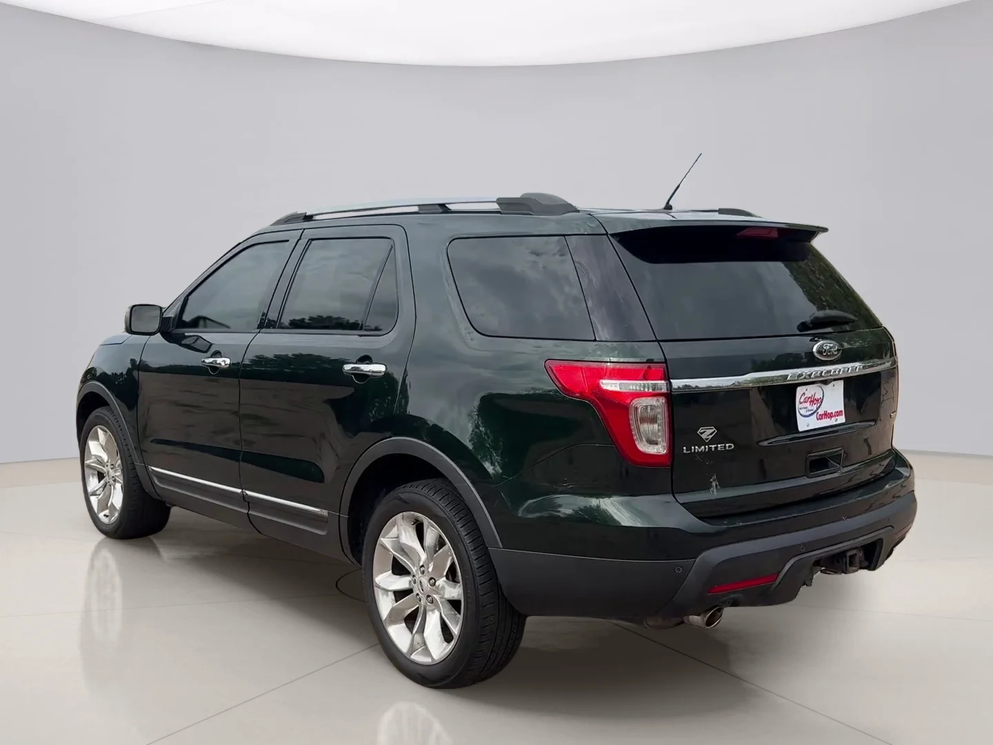 Used 2013 Green Ford LIMITED image 3