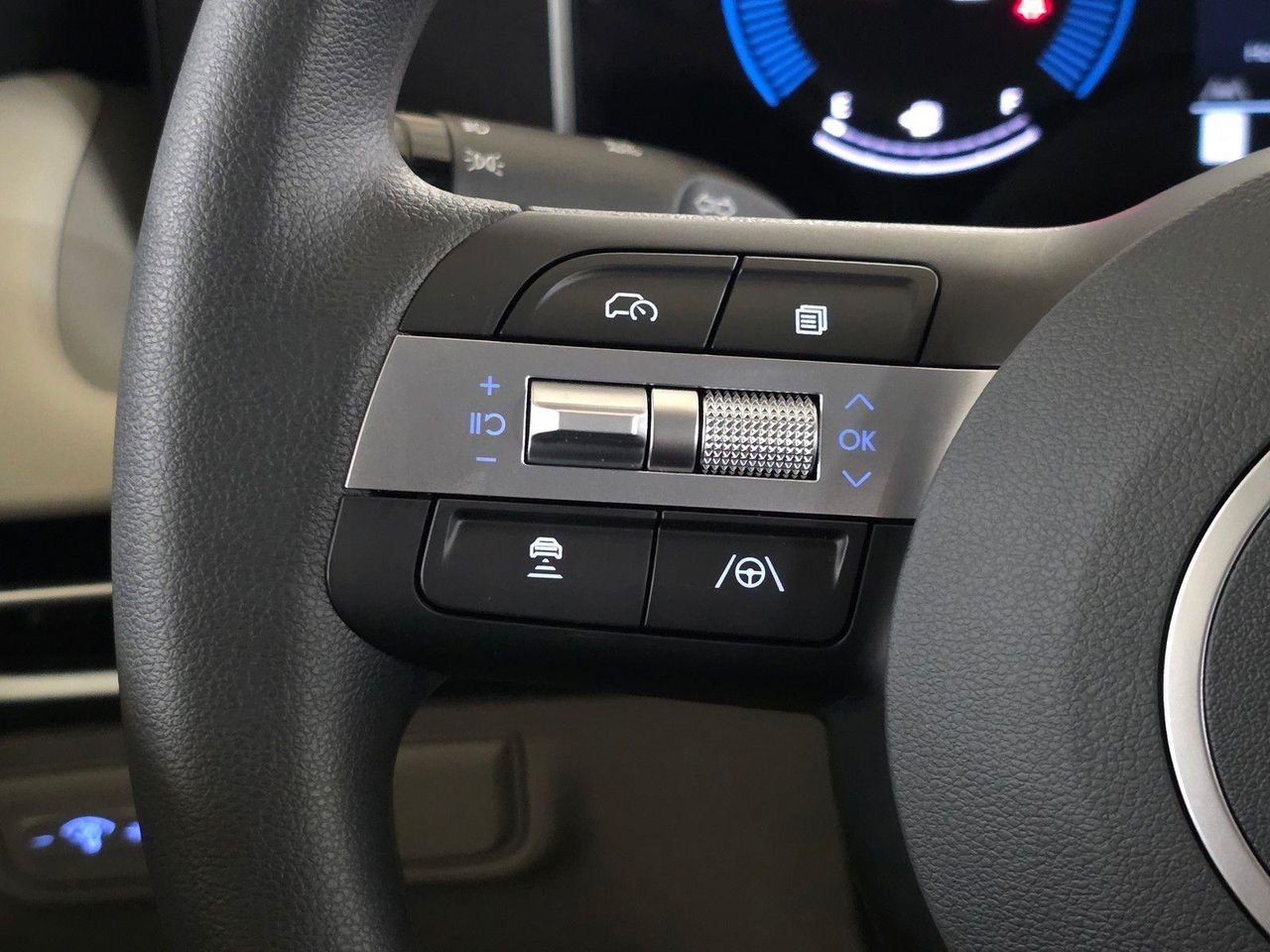 New 2026 Ecotronic Gray Hyundai SEL Plus FWD image 31