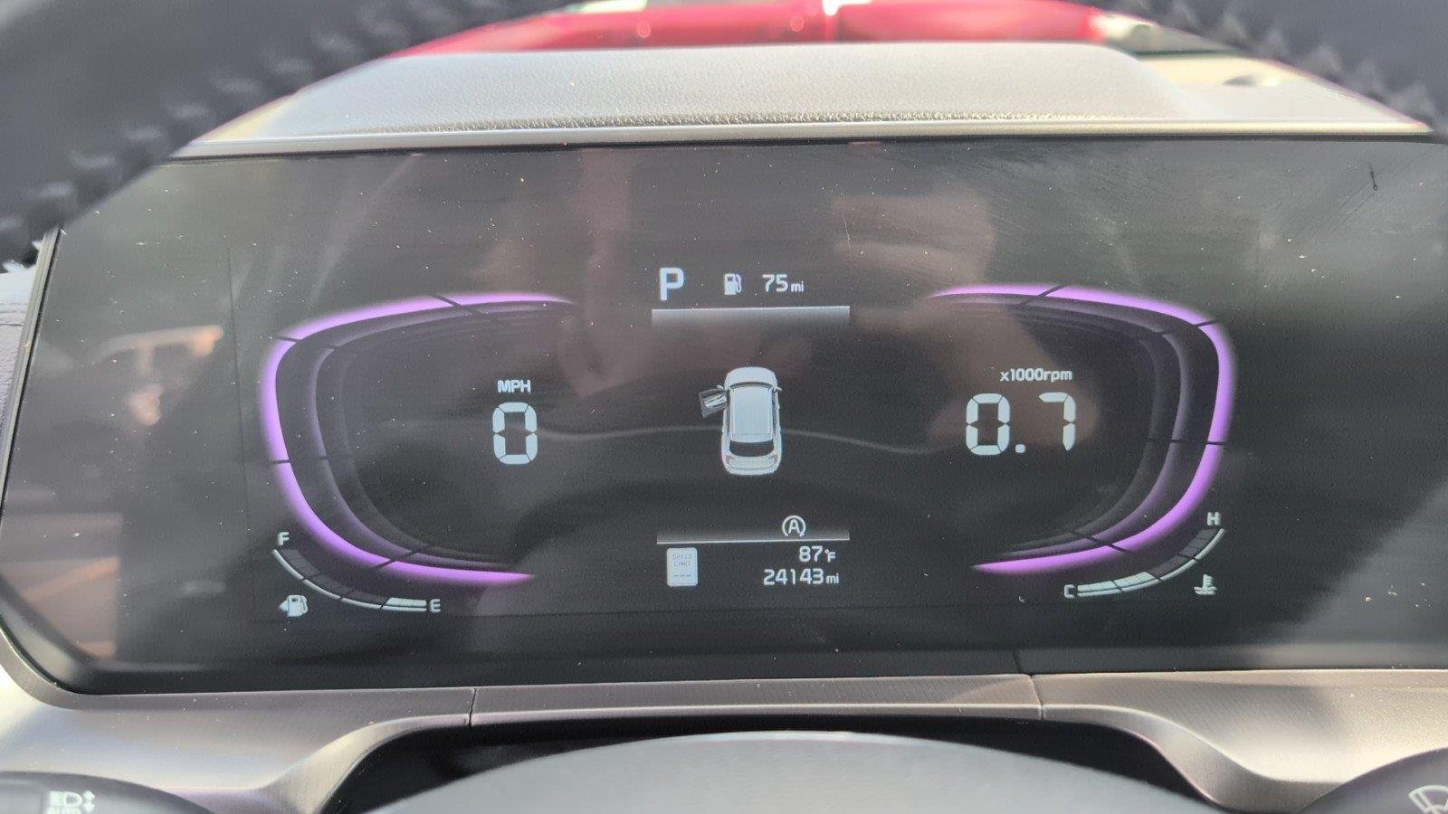 Used 2025 Everlasting Silver Kia S image 29
