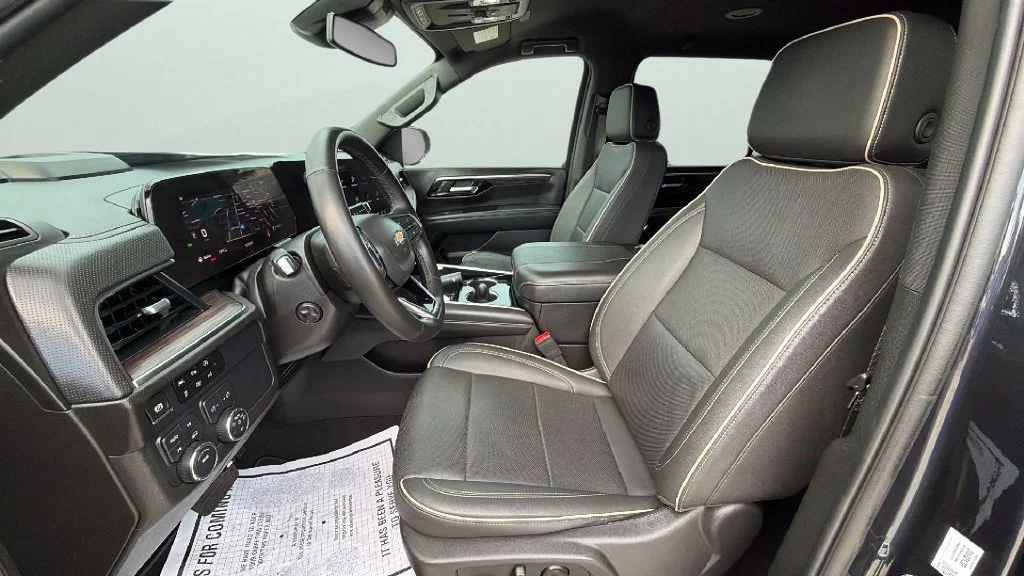 Used 2025 Dark Ash Metallic Chevrolet Premier image 18