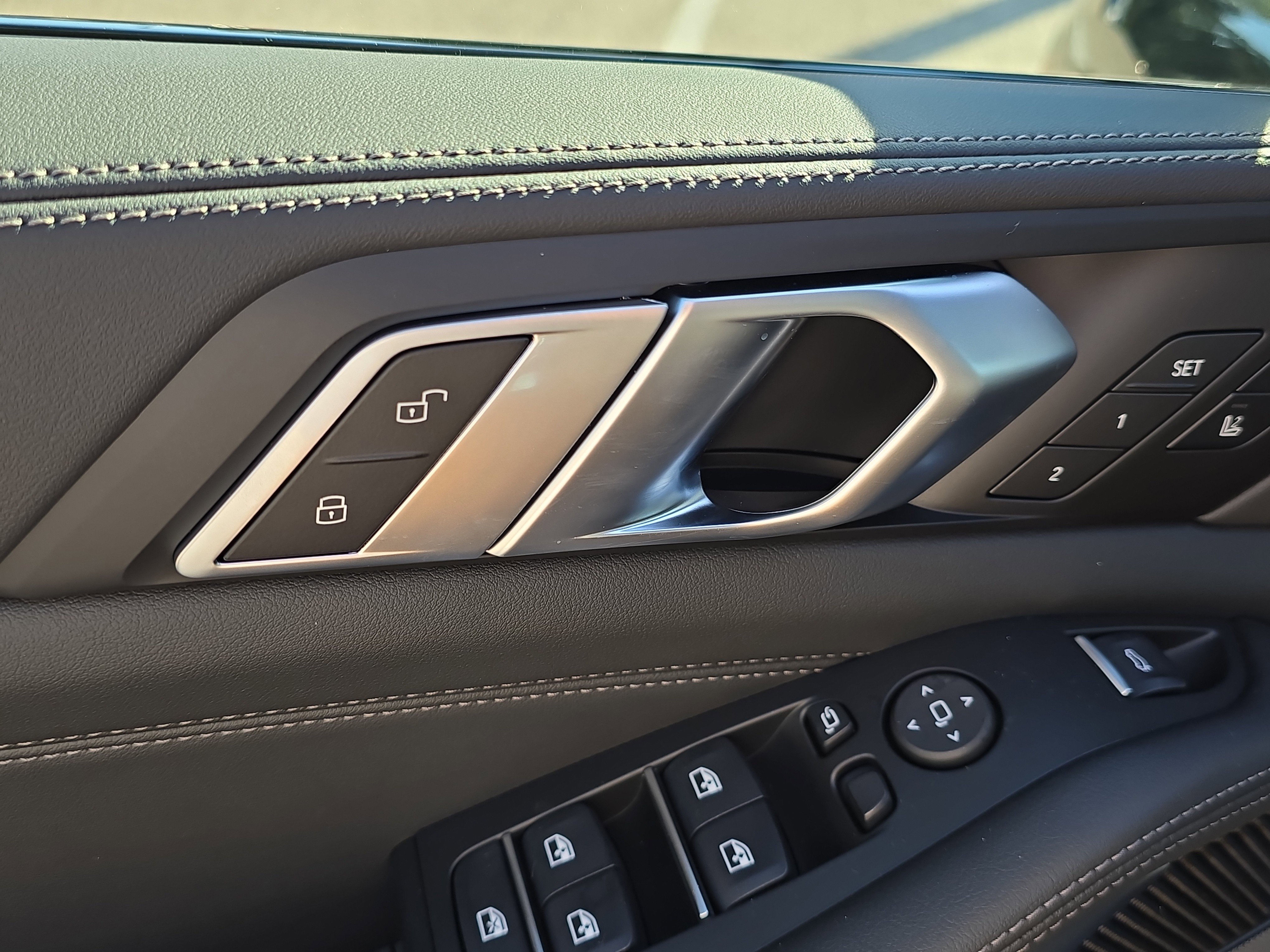 2026 Bmw X5 M60i photo 3