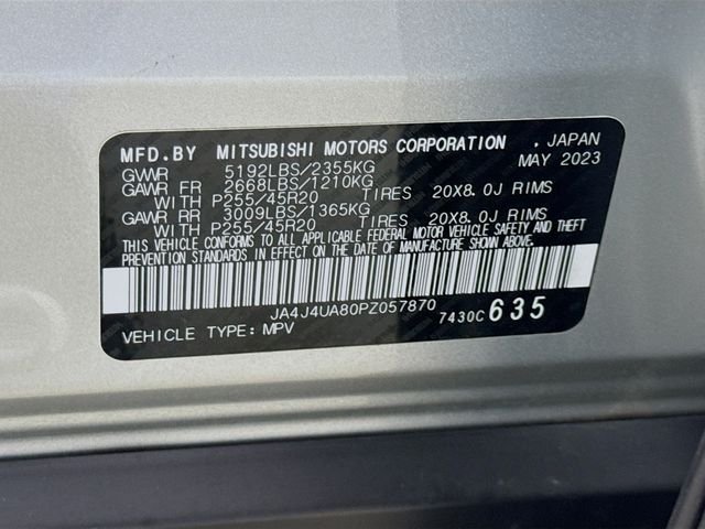 Used 2023 Alloy Silver Metallic Mitsubishi SE image 31
