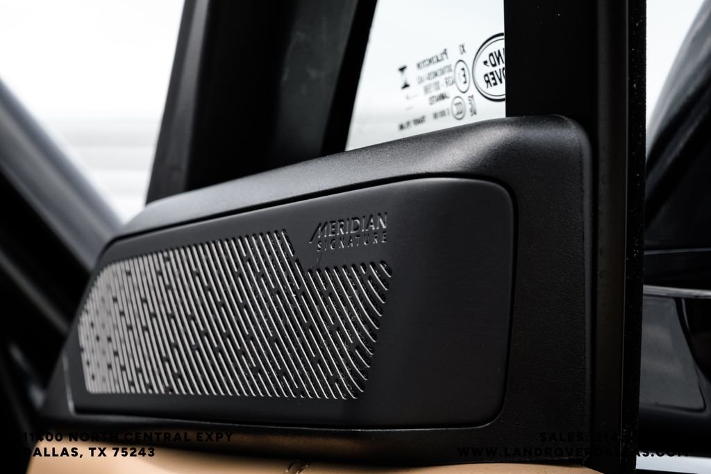 Used 2024 Black Land Rover Autobiography image 51
