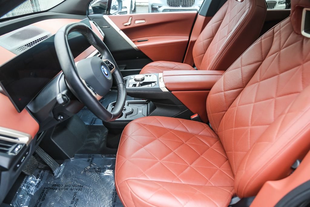 2025 BMW iX 50 - Photo 13