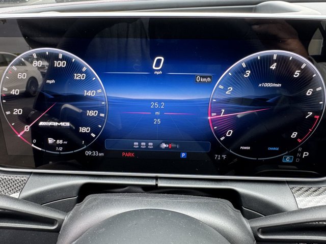 New 2026 MANUFAKTUR Graphite Grey Magno Mercedes-Benz AMG® C 43 image 12