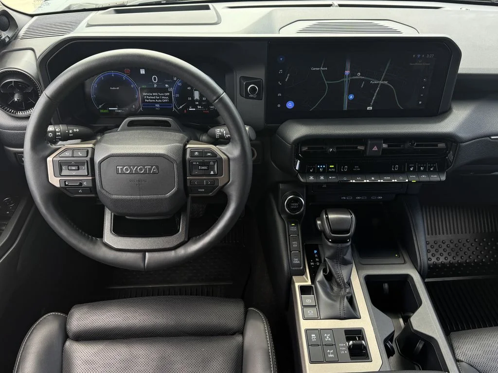 Used 2025  Toyota Base image 12