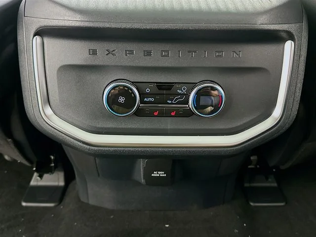 New 2026 Ford Expedition Platinum