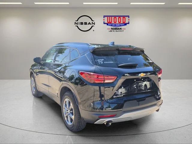 Used 2023 Black Chevrolet LT image 4