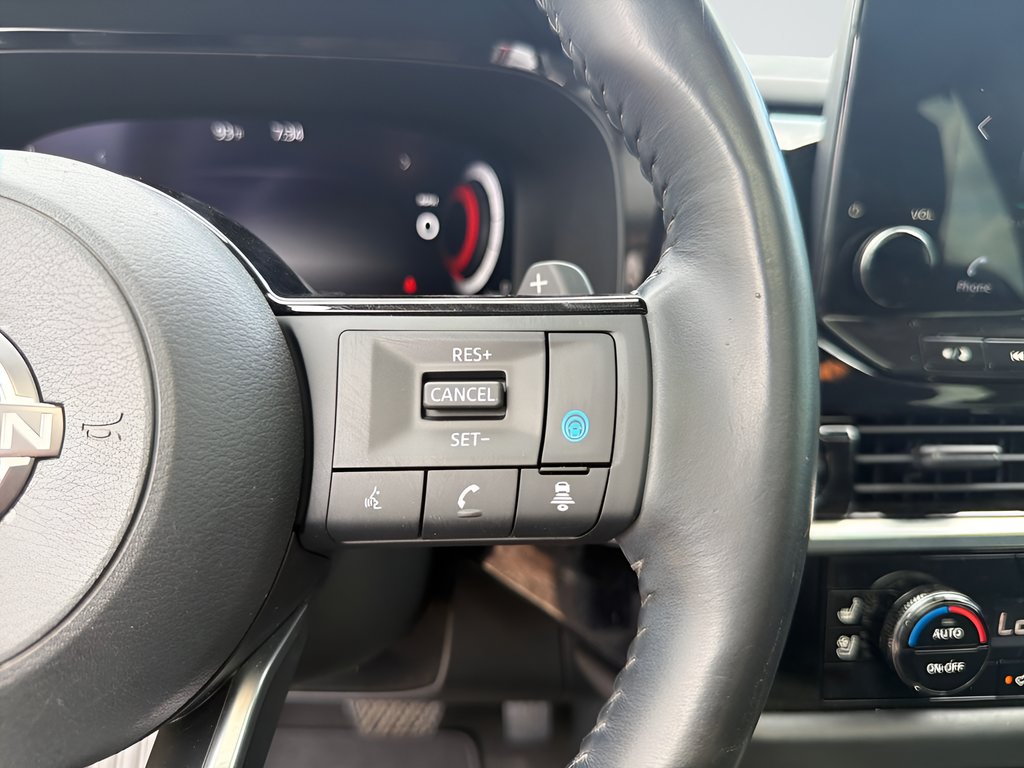 Certified Used 2023 Beige Nissan Platinum image 34