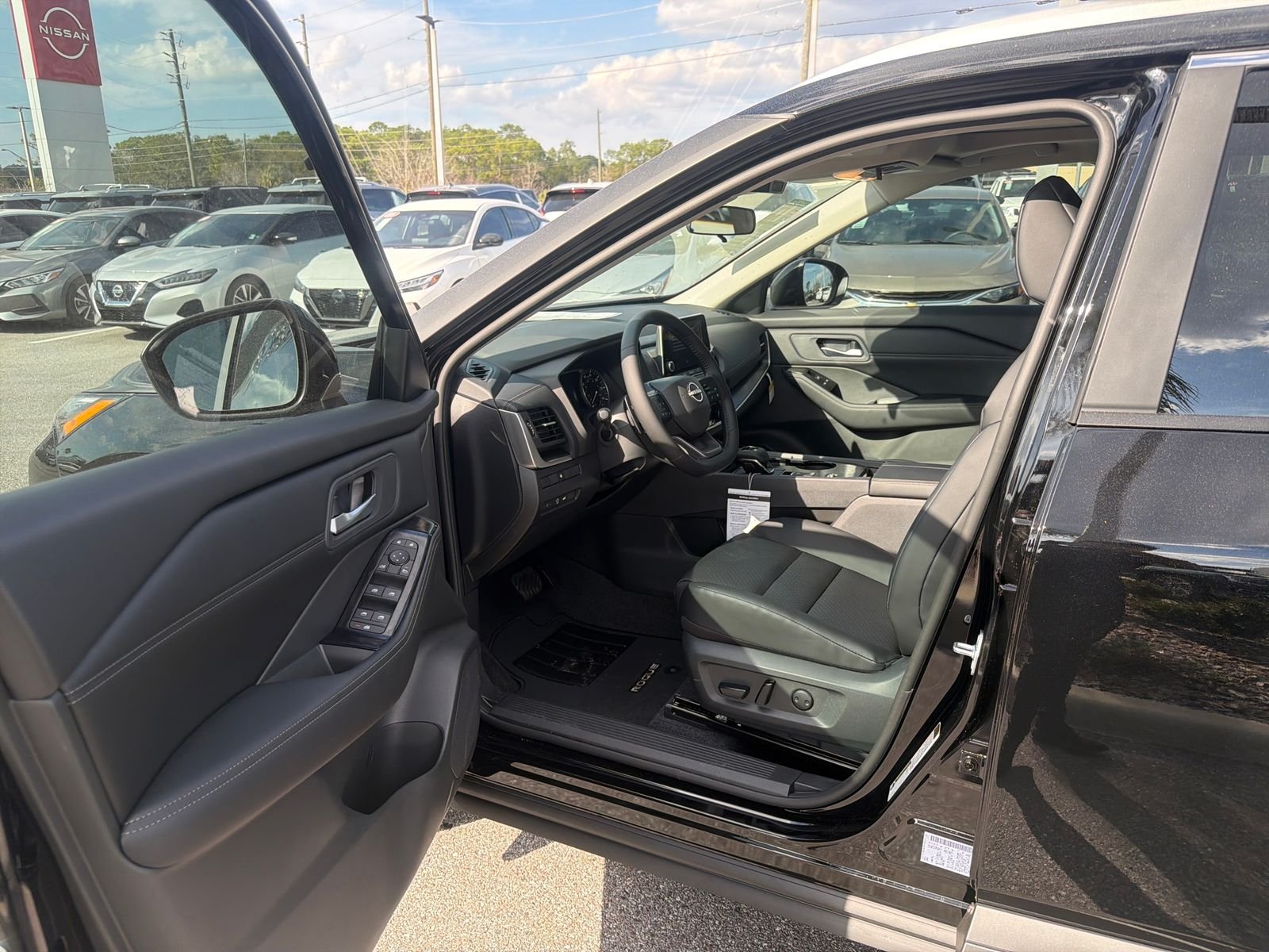 New 2026 Nissan Rogue SV 4D Sport Utility