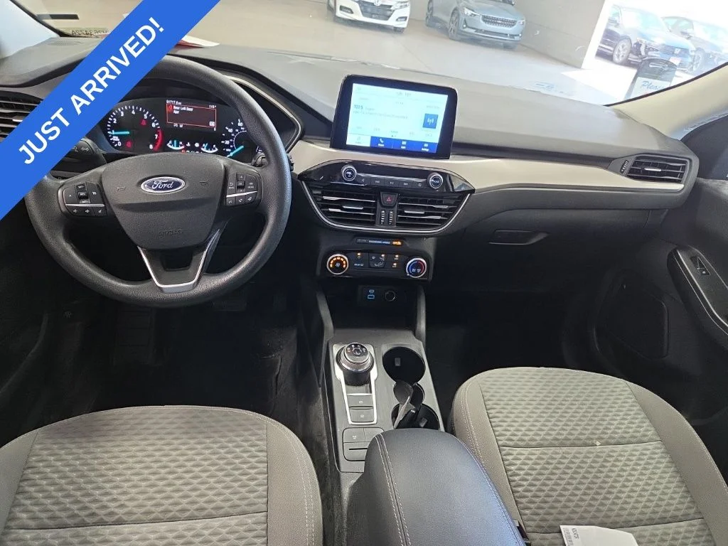 Used 2021 Silver Metallic Ford SE image 5