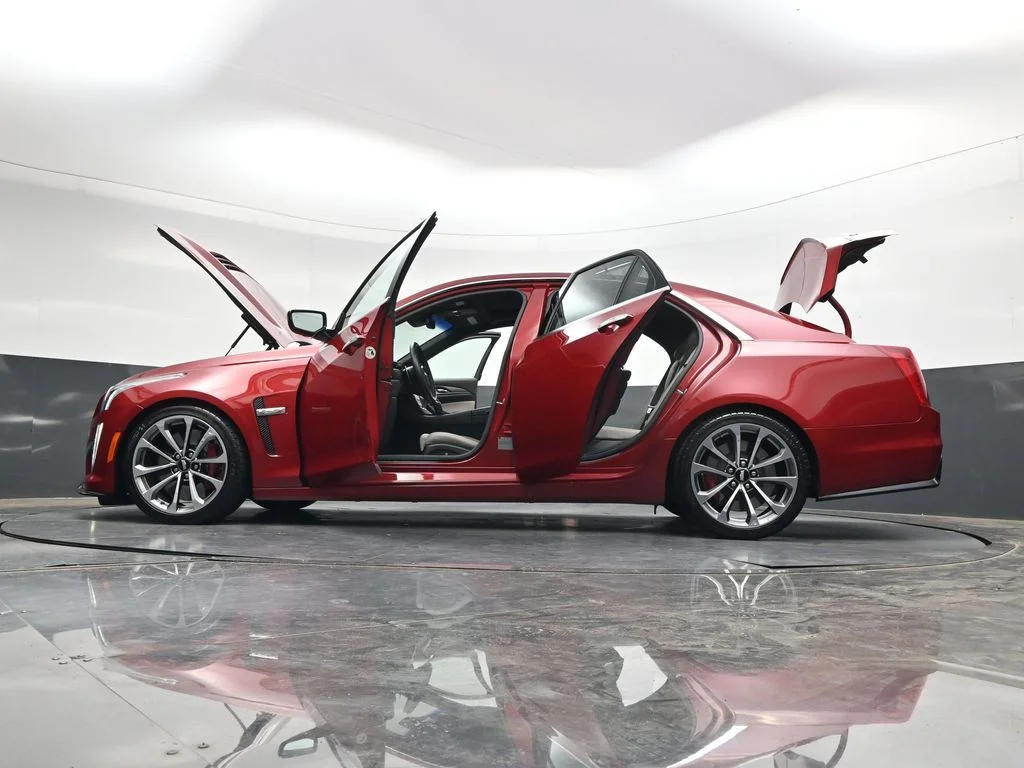 Used 2016 Red Cadillac 2SV image 58
