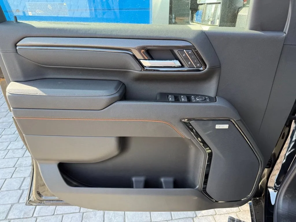 New 2026 Onyx Black GMC AT4 image 32