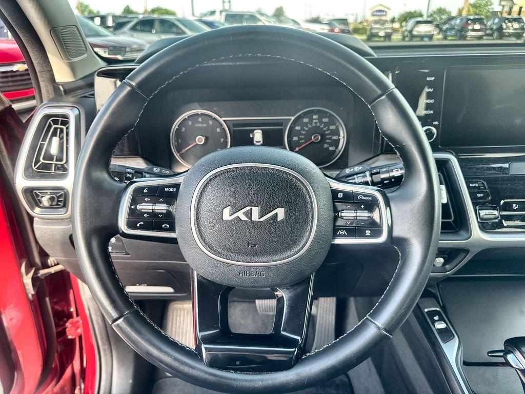 Used 2022 Red Kia X-Line EX image 14