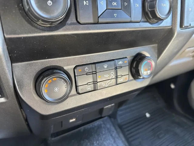 Used 2021 White Ford XL image 29