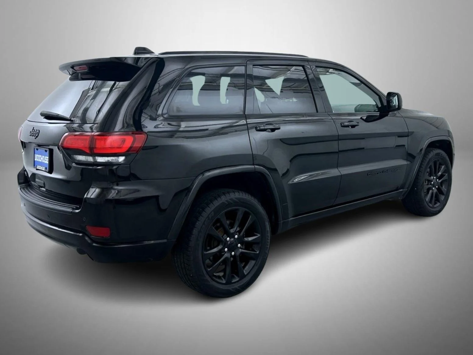 Used 2019 Black Jeep Altitude image 5