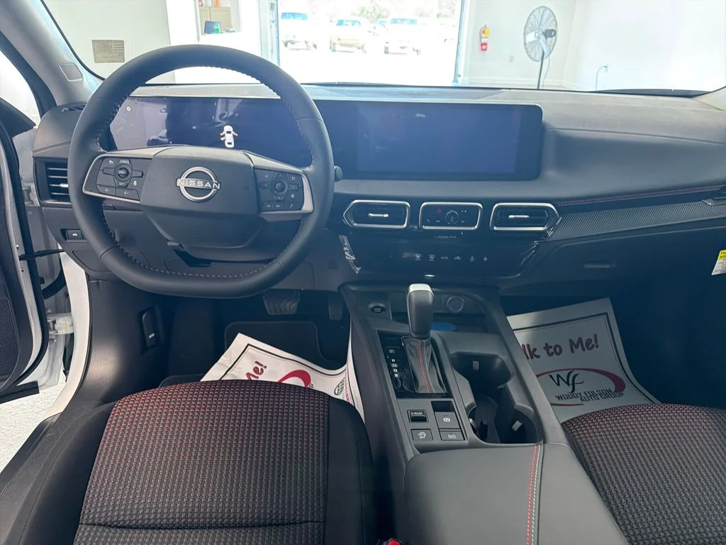New 2027 Aspen White TriCoat / Super Black Two-tone Nissan SR image 14