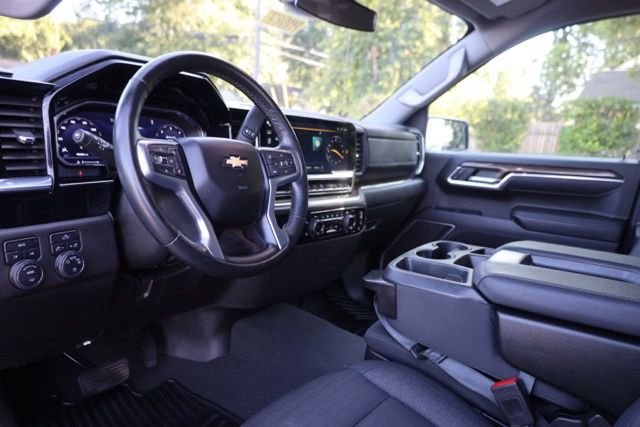 Used 2023 White Chevrolet LT image 23