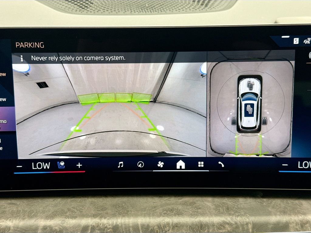 New 2026 White Metallic BMW xDrive50e image 15
