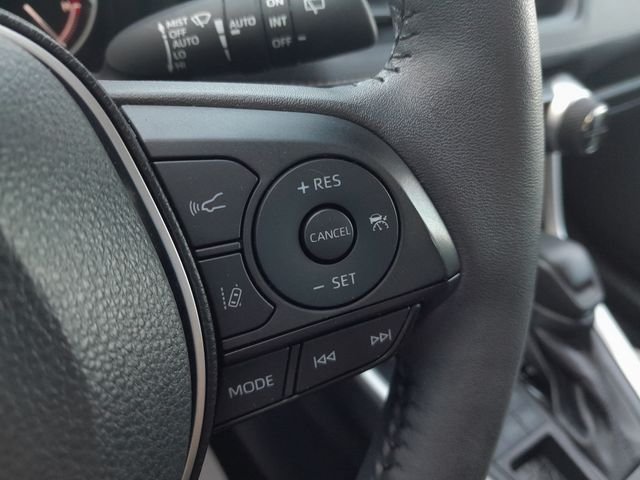 2024 Toyota RAV4 XLE - Photo 13