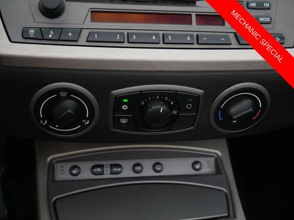 Used 2004  BMW 2.5i image 23