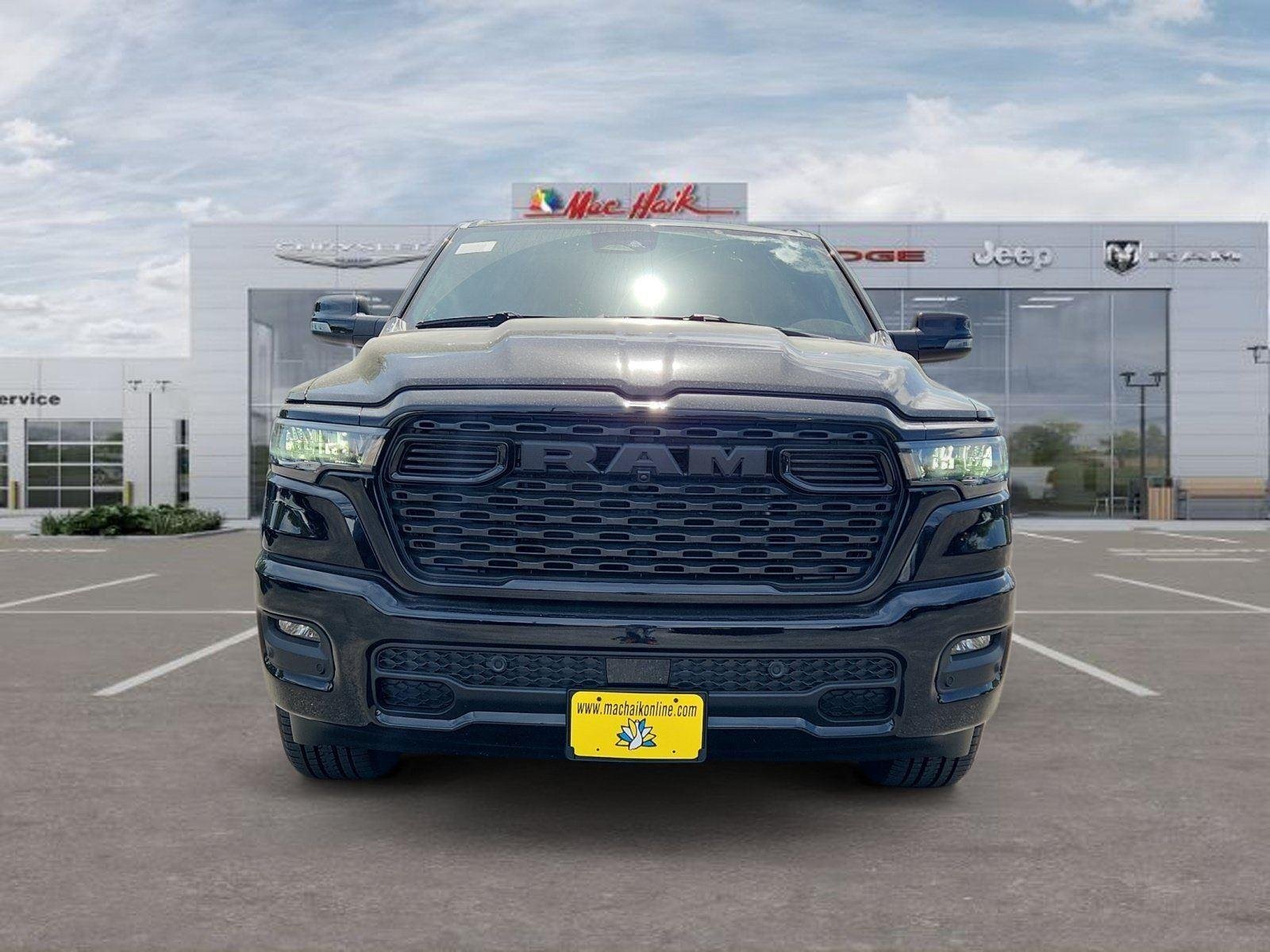 New 2026 Diamond Black Crystal Pearl-Coat Exterior Paint RAM Lone Star image 8