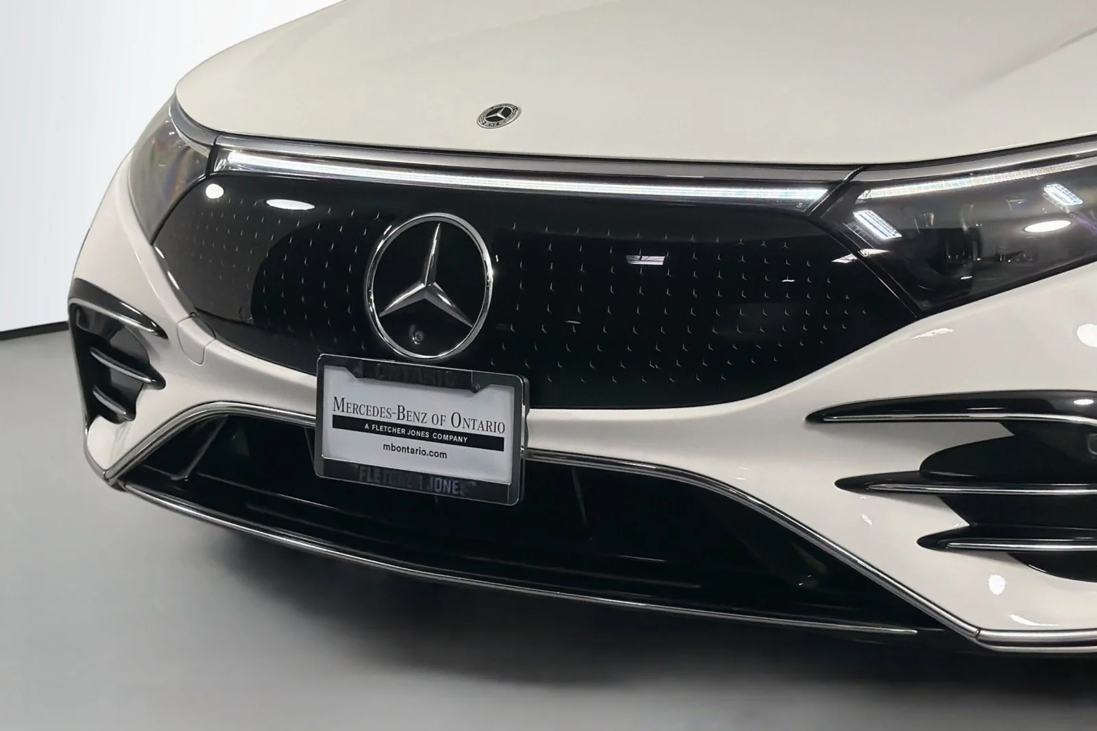 Certified Used 2022 Polar White Mercedes-Benz 580 image 13