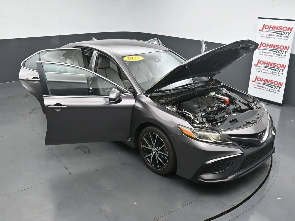 2022 Toyota Camry SE - Photo 39