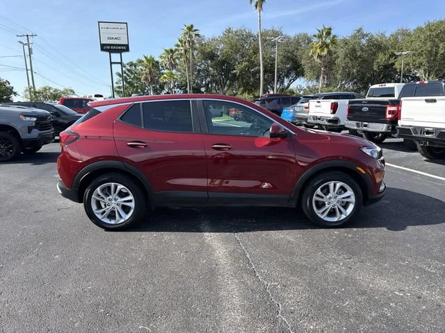 Used 2022 CINNABAR METALLIC Buick Preferred image 3