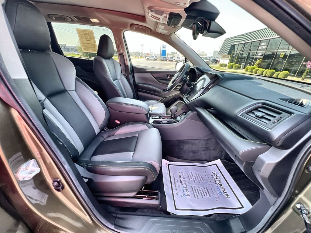 Used 2025 Brown Subaru Onyx Edition image 25