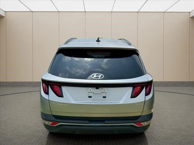 Used 2024 Silver Hyundai SEL image 16